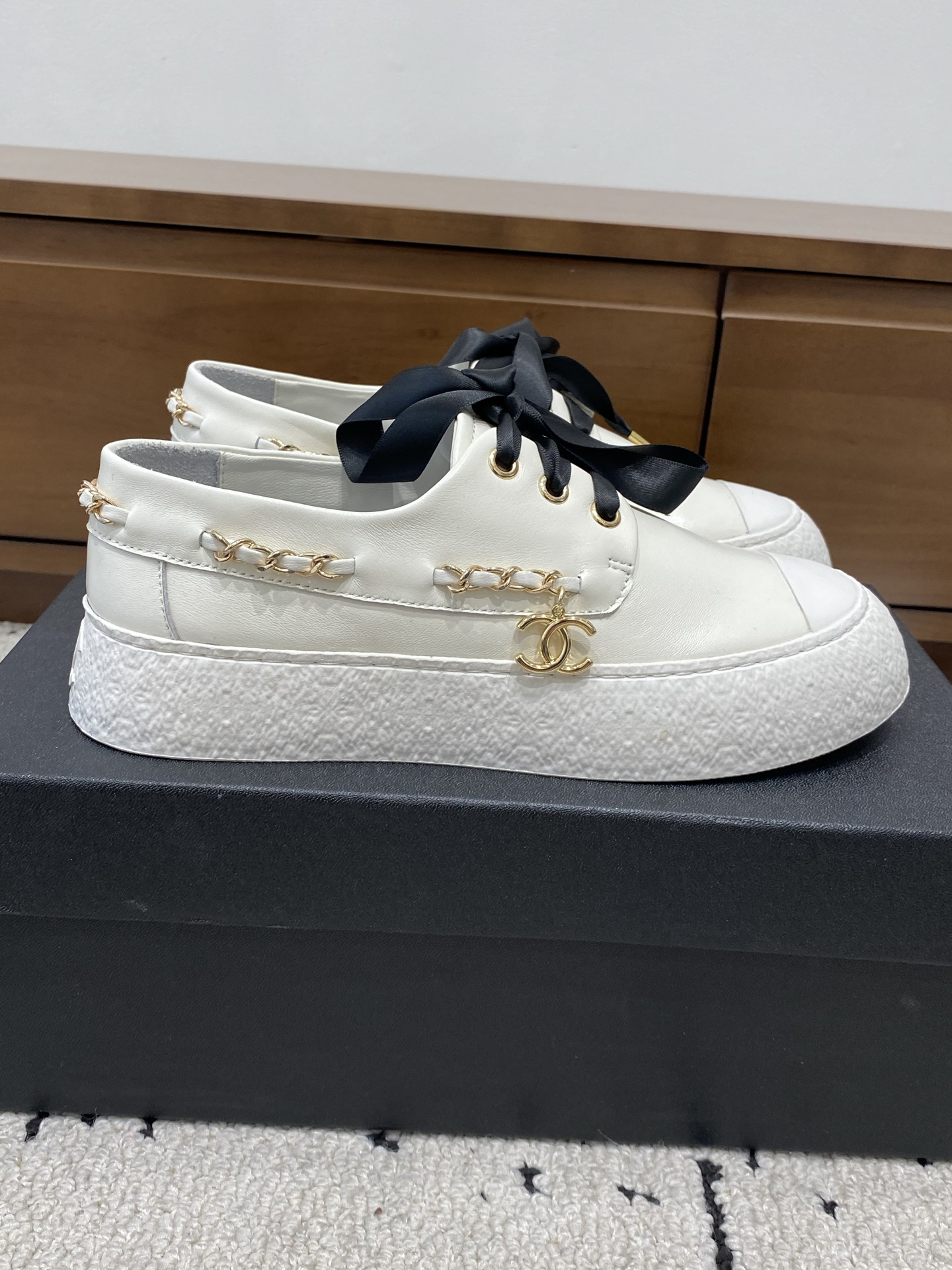Women's high heels